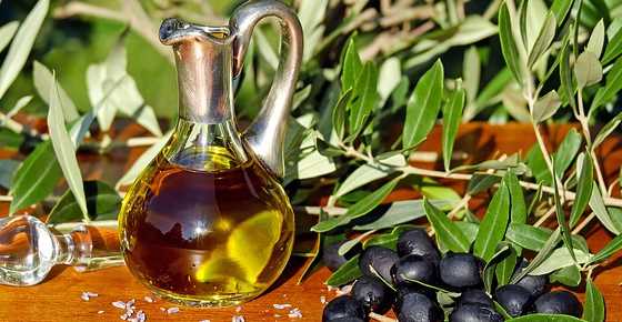 Scientifically Proven Health Benefits of Olive Oil (Extra Virgin, Pure, Unrefined)