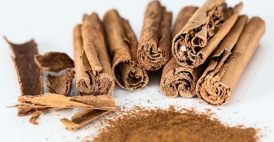 Science Based Benefits of Cinnamon (Tea, Powder) + Side Effects