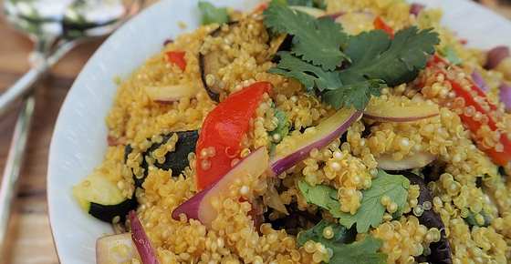 Quinoa: Health Benefits & Nutrition Facts (Based on Science)