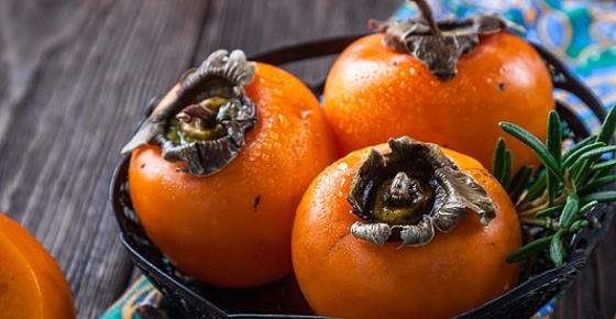 Persimmon: Types, Nutrition, Health Benefits