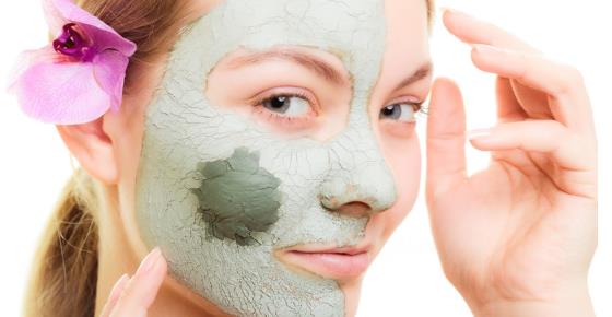 Bentonite Clay Mask: How to Use Bentonite Clay for Face and Skin