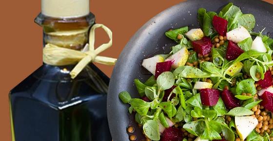 Red Wine Vinegar: Benefits & Red Wine Vinaigrette Recipe