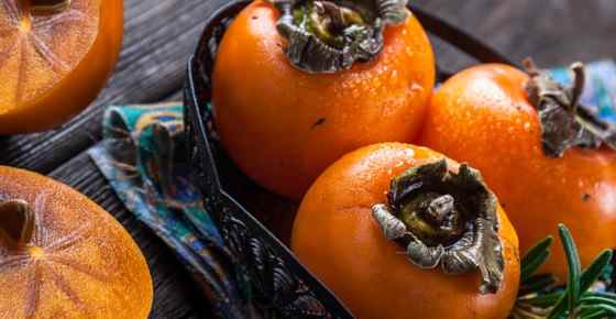 Types of Persimmons Varieties from Around the World (With